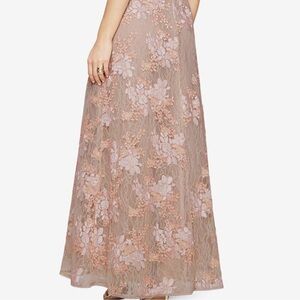 NWT BCBG MAXAZRIA Brea Lace Dress
gown dress light cameo combo pink